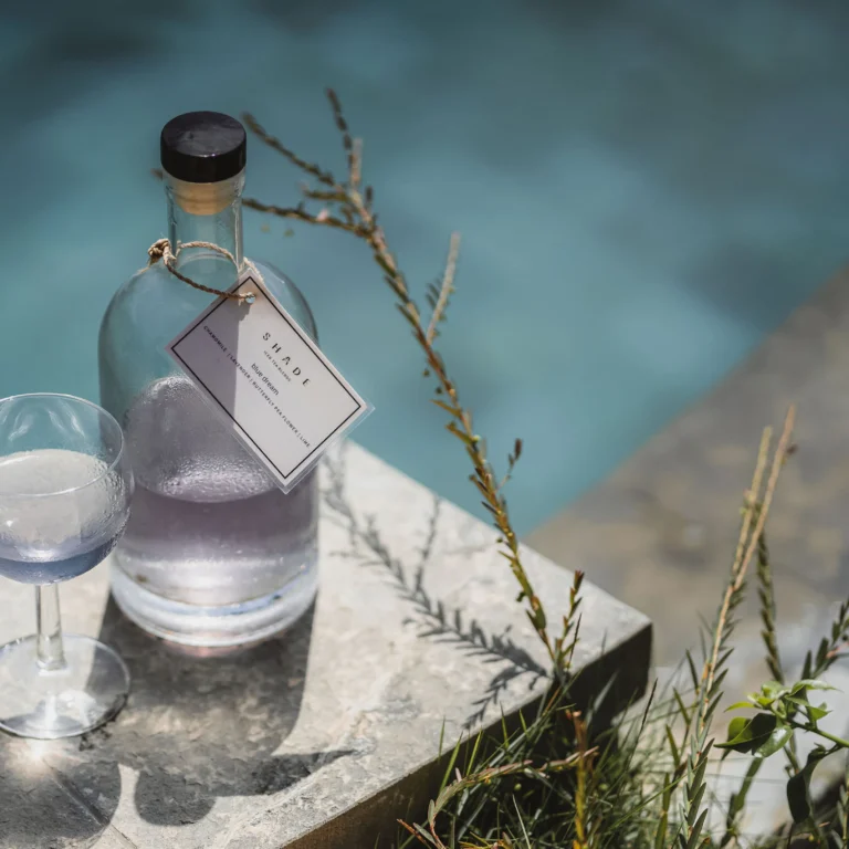 SHADE_Botanicals_-_Loose_Leaf_Tea_Blends_-_Drinking_Lifetyle_for_Hotels_and_Villas