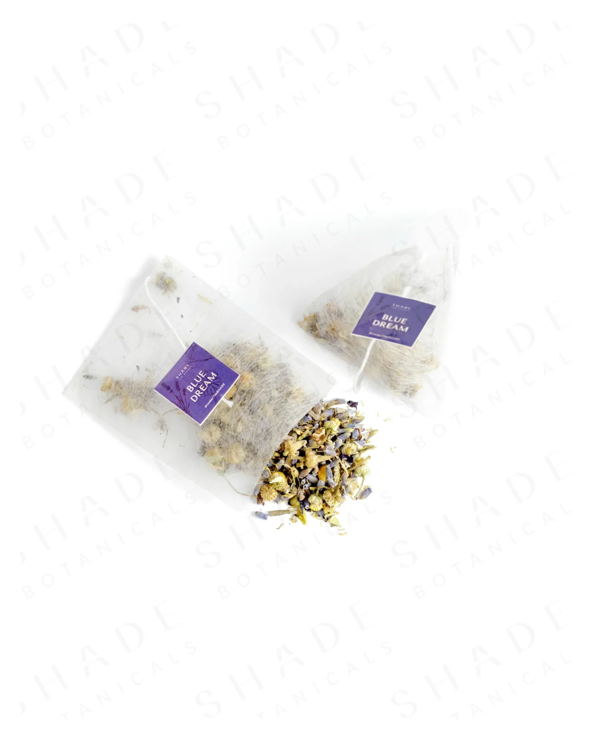 SHADE_Botanicals_-_Tea_Bag_with_Loose_Leaf_Tea_Blends_-_Drinking_Lifetyle_-_Blue_Dream_Variant